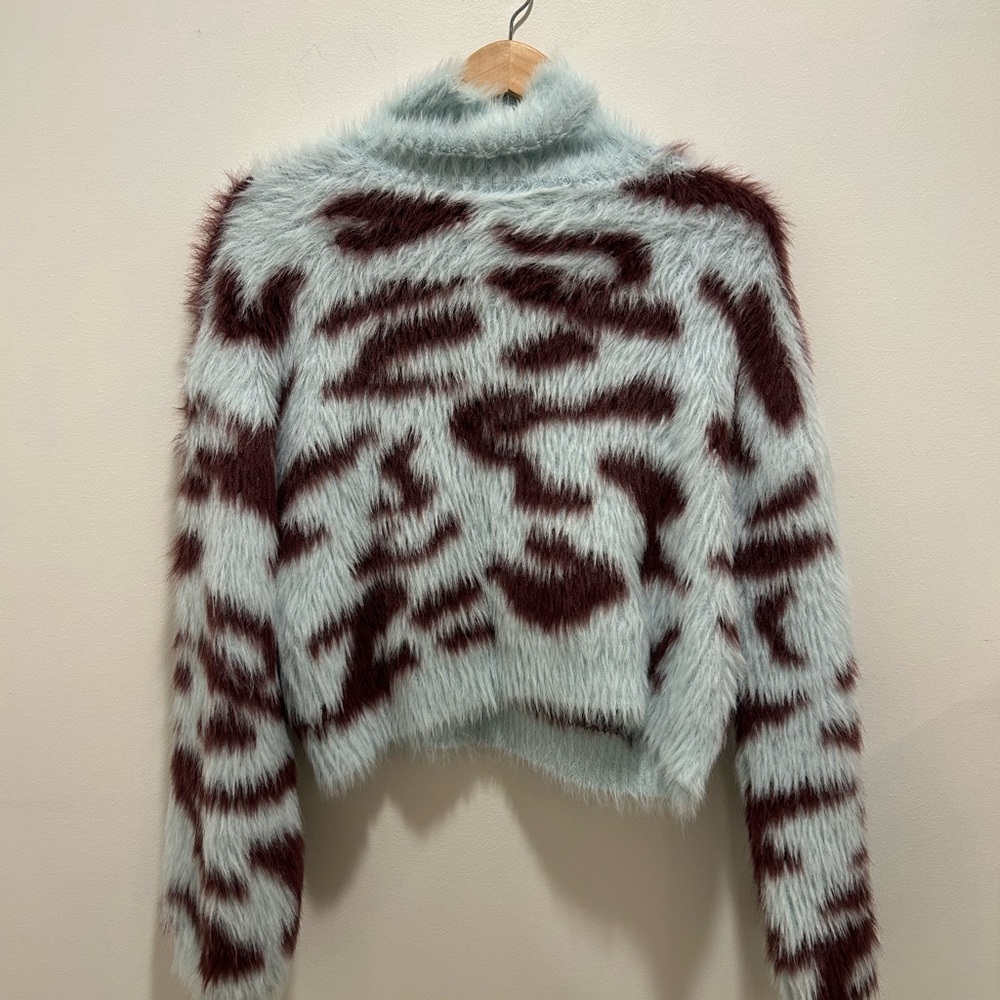 Stylish Fuzzy Sweater - Blue and Marroon